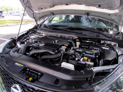 Used 2019 Nissan Sentra NISMO w/ Electronics Package image 28