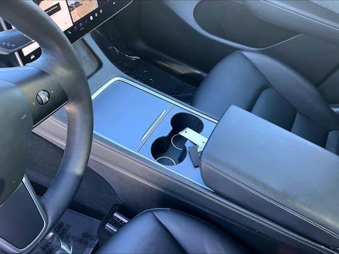 Used 2023 Tesla Model Y Long Range image 16