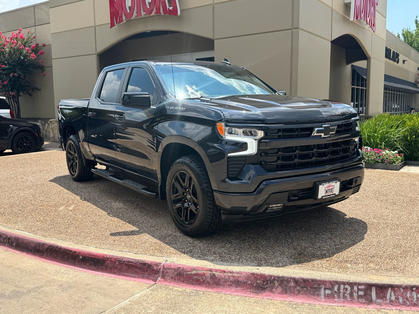Used 2024 Chevrolet Silverado 1500 RST RWD image 6