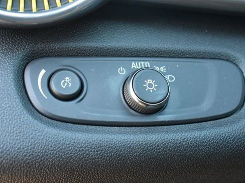 Certified 2024 Chevrolet Trax LT w/ Driver Confidence Package image 20