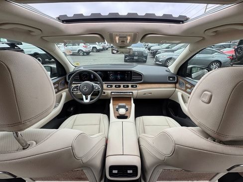 Used 2020 Mercedes-Benz GLE 350 4MATIC w/ Premium Package image 24