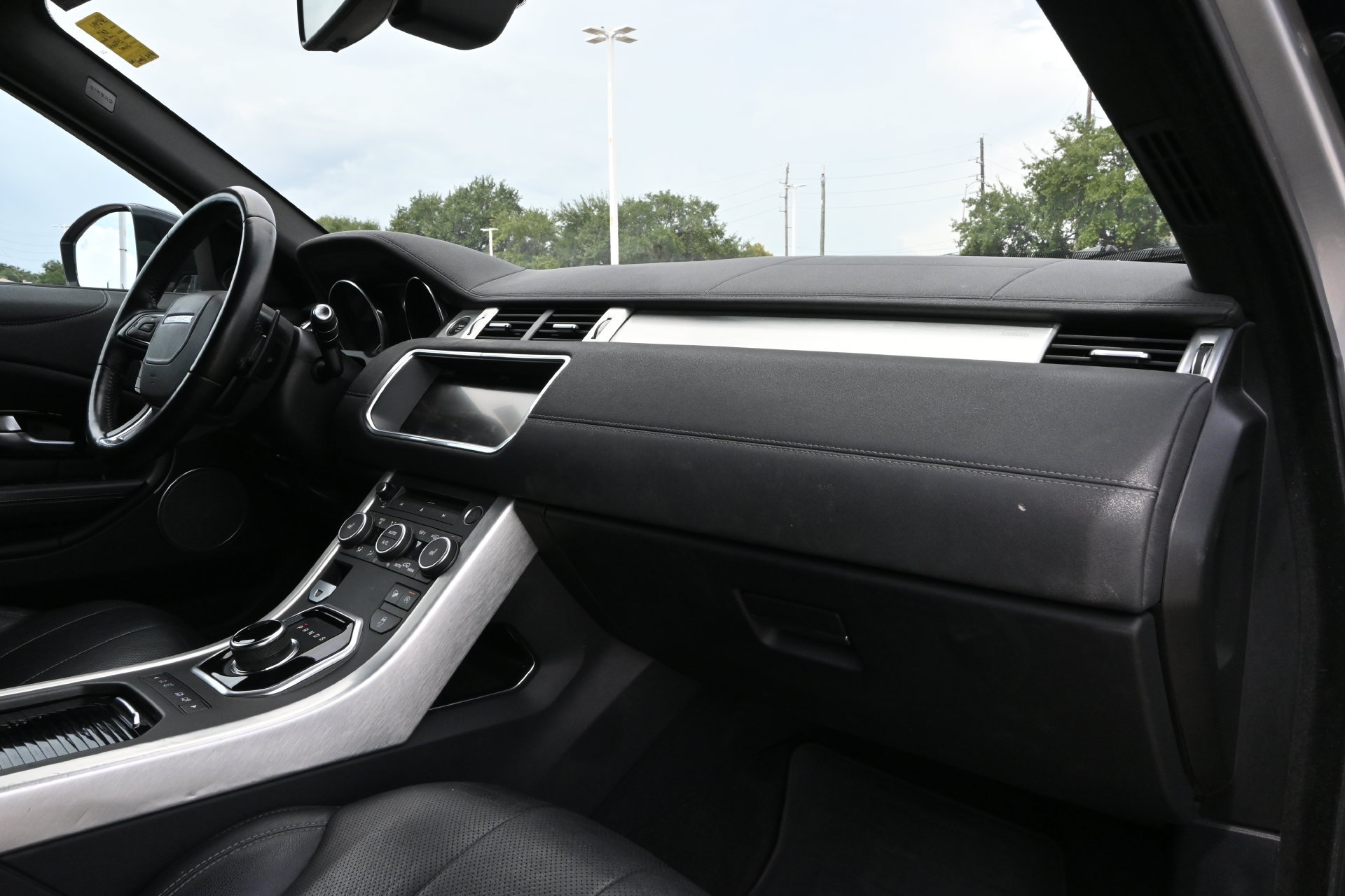 Used 2017 Land Rover Range Rover Evoque SE Premium AWD/4WD image 23