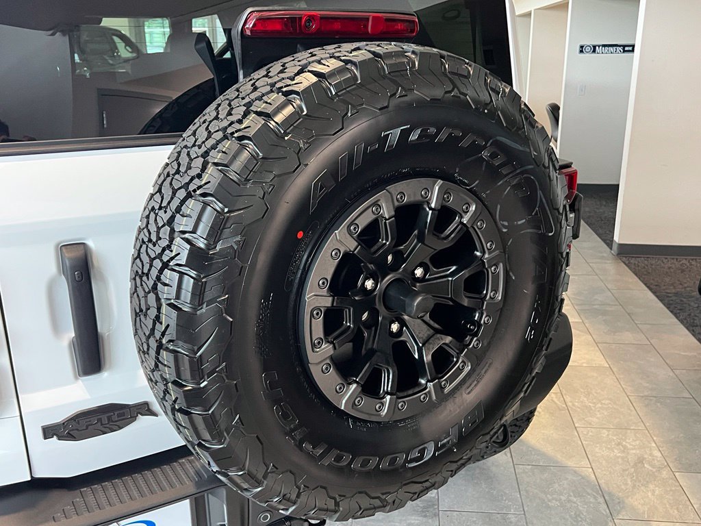 New 2026 Ford Bronco Raptor w/ Interior Carbon Fiber Pack AWD/4WD image 11