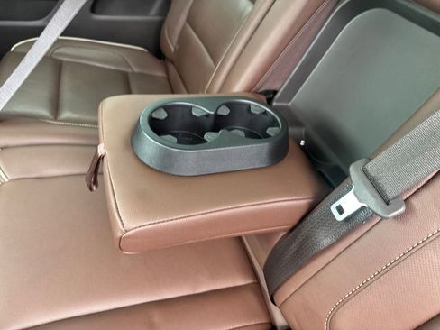 Used 2017 Chevrolet Silverado 1500 High Country AWD/4WD image 35