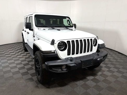 Used 2021 Jeep Wrangler Unlimited Sahara AWD/4WD image 2