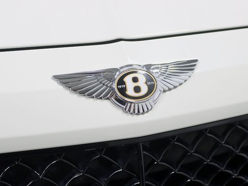 Used 2020 Bentley Bentayga Design Series AWD/4WD image 7