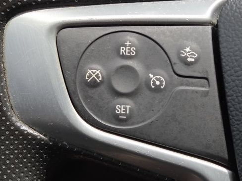 Used 2023 GMC Acadia SLE w/ Driver Convenience Package FWD image 33