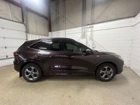 Certified 2023 Ford Escape ST-Line w/ Tech Pack #1 AWD/4WD image 6