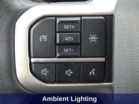 Used 2024 Ford Expedition XLT AWD/4WD image 34