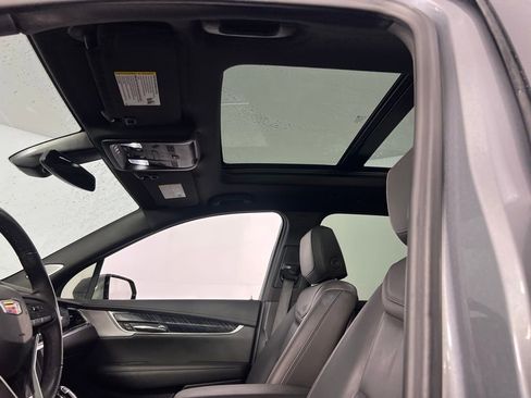 Used 2025 Cadillac XT6 Premium Luxury image 26