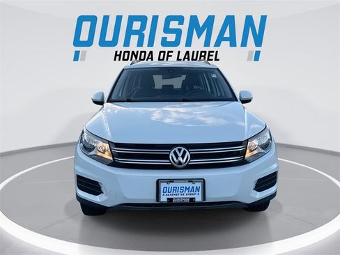 Used 2017 Volkswagen Tiguan S image 3