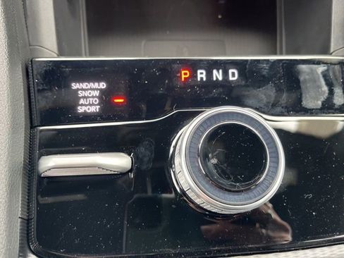 Used 2025 Jeep Grand Cherokee L Limited w/ Luxury Tech Group II image 26