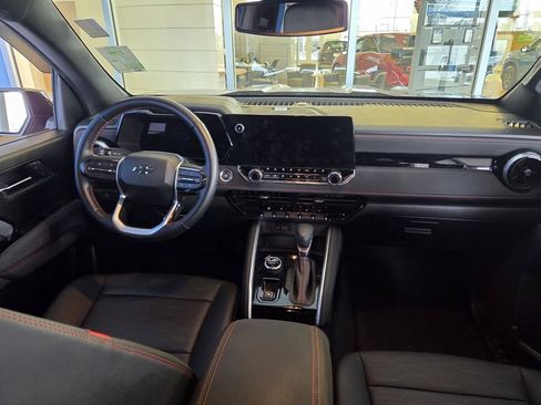 Used 2023 Chevrolet Colorado Z71 w/ Z71 Convenience Package 2 image 26