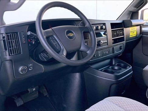 Used 2020 Chevrolet Express 3500 LT w/ LT Preferred Equipment Group image 3
