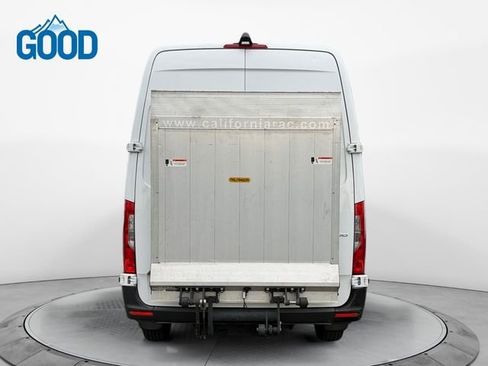 Used 2020 Mercedes-Benz Sprinter 2500 image 4