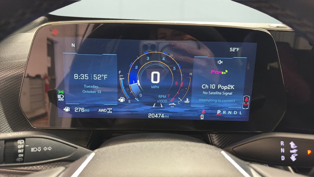 Used 2026 Chevrolet Equinox LT AWD/4WD image 13