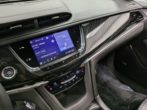 Used 2020 Cadillac XT6 Premium Luxury image 23