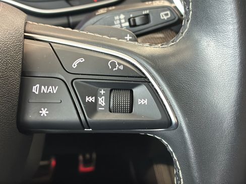 Used 2018 Audi SQ5 Prestige AWD/4WD image 37
