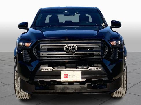 Certified 2025 Toyota Tacoma SR5 image 3