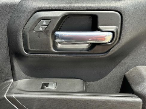 Used 2022 Chevrolet Silverado 1500 Custom w/ Safety Confidence Package AWD/4WD image 14