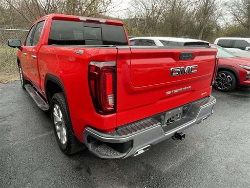 Certified 2021 GMC Sierra 1500 SLT w/ SLT Convenience Package image 4