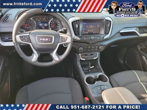 Used 2024 GMC Terrain SLE image 5