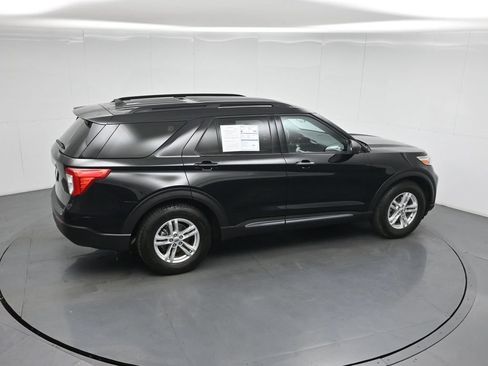 Certified 2022 Ford Explorer XLT RWD image 38