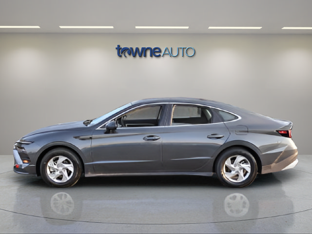 Used 2026 Hyundai Sonata SE FWD image 4