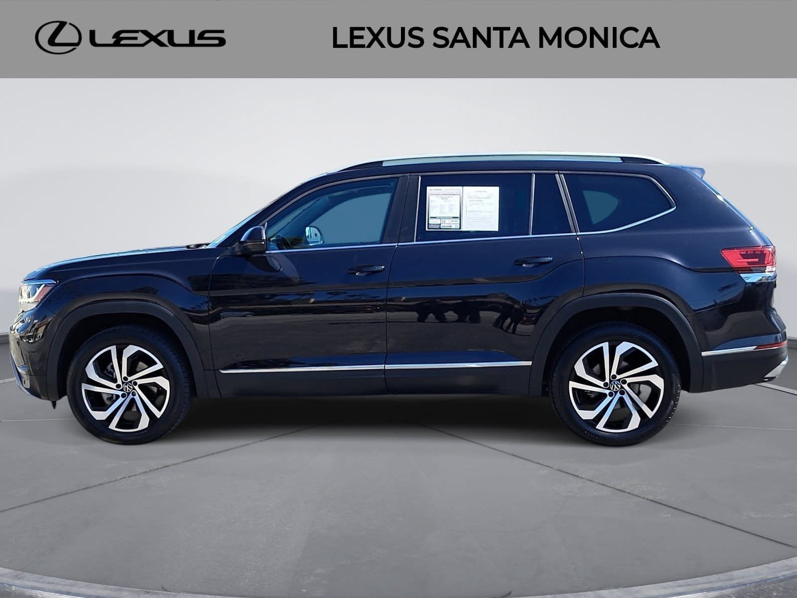 Used 2022 Volkswagen Atlas SEL AWD/4WD image 8