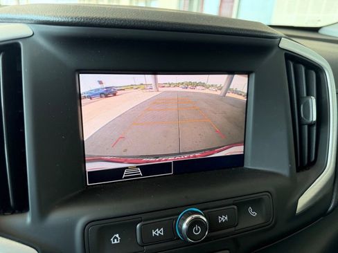 Used 2024 GMC Terrain SLE w/ Driver Convenience Package FWD image 13