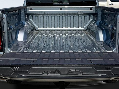 New 2026 GMC Canyon AT4 AWD/4WD image 18