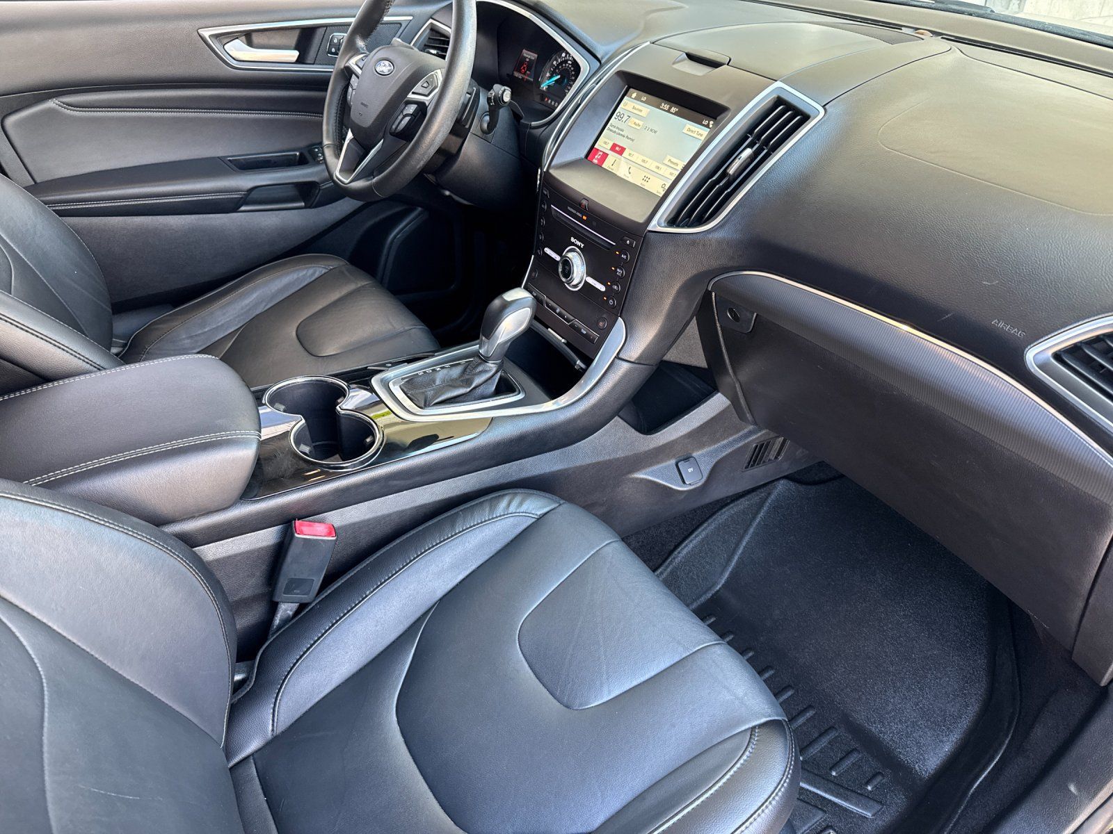 Used 2017 Ford Edge Titanium FWD image 15