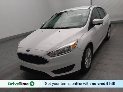 Used 2018 Ford Focus SE FWD image 1