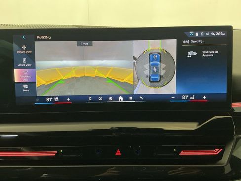 Certified 2025 BMW 530i w/ Premium Package image 12