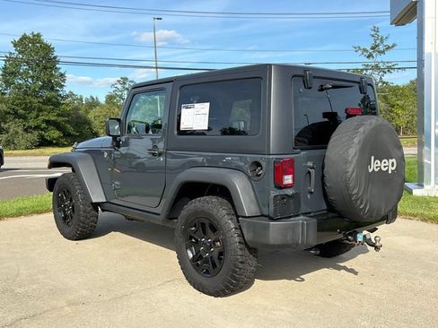 Used 2017 Jeep Wrangler Sport AWD/4WD image 4