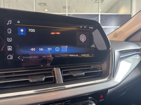 New 2026 Chevrolet Trax LT w/ Sunroof Package image 29