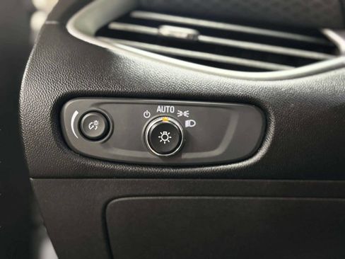 Used 2017 Chevrolet Malibu LS FWD image 33