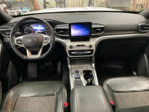 Used 2023 Ford Explorer Timberline AWD/4WD image 9