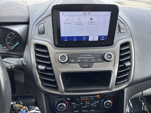 Used 2020 Ford Transit Connect XLT FWD image 20