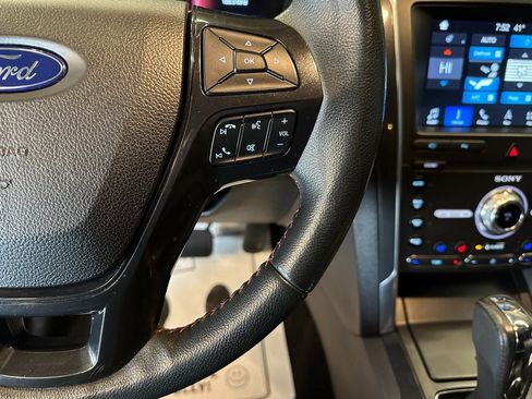 Used 2019 Ford Explorer Sport w/ Equipment Group 401A AWD/4WD image 12