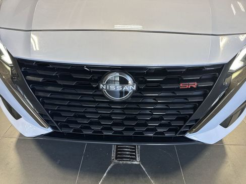 Certified 2024 Nissan Altima 2.5 SR FWD image 33