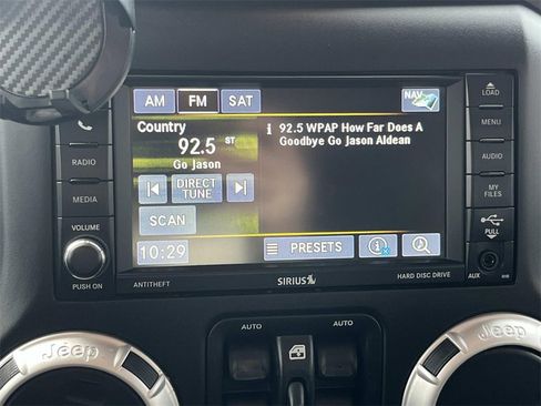 Used 2017 Jeep Wrangler Unlimited Sahara w/ Max Tow Package image 13