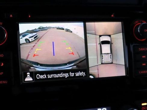 Certified 2019 Nissan Titan Platinum Reserve image 22