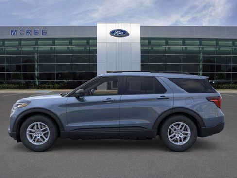 New 2026 Ford Explorer Active w/ Active Comfort Package image 3