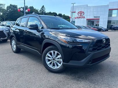 New 2026 Toyota Corolla Cross LE w/ Moonroof Package