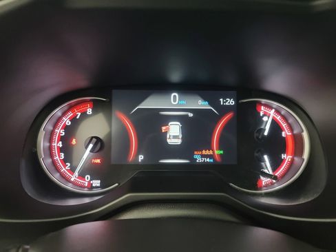 Used 2025 Toyota RAV4 XLE image 29