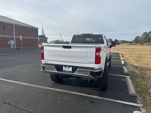 Used 2020 Chevrolet Silverado 2500 LTZ w/ LTZ Texas Edition image 5