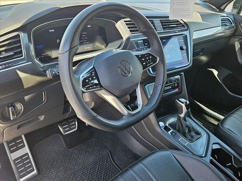 Used 2024 Volkswagen Tiguan SE R-Line FWD image 10
