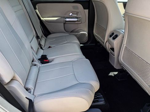 New 2026 Mercedes-Benz GLB 250 4MATIC image 34