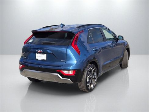 New 2025 Kia Niro EX Touring image 4